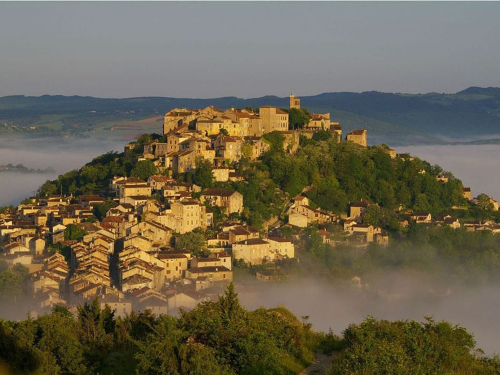 Le-village-prefere-des-Francais-interview-du-maire-de-Cordes-sur-ciel_width1024